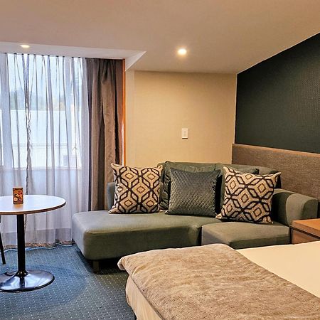 Distinction Luxmore Hotel Te Anau Zewnętrze zdjęcie