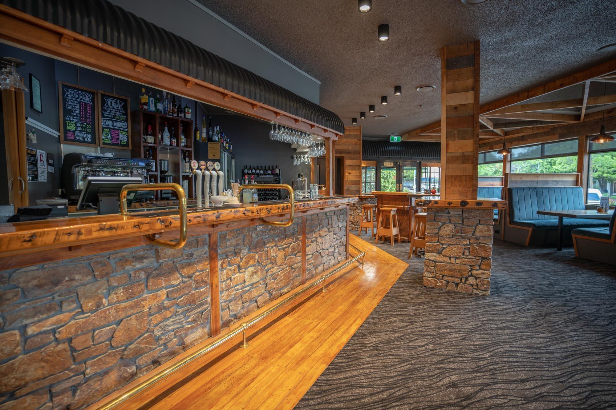 Distinction Luxmore Hotel Te Anau Zewnętrze zdjęcie