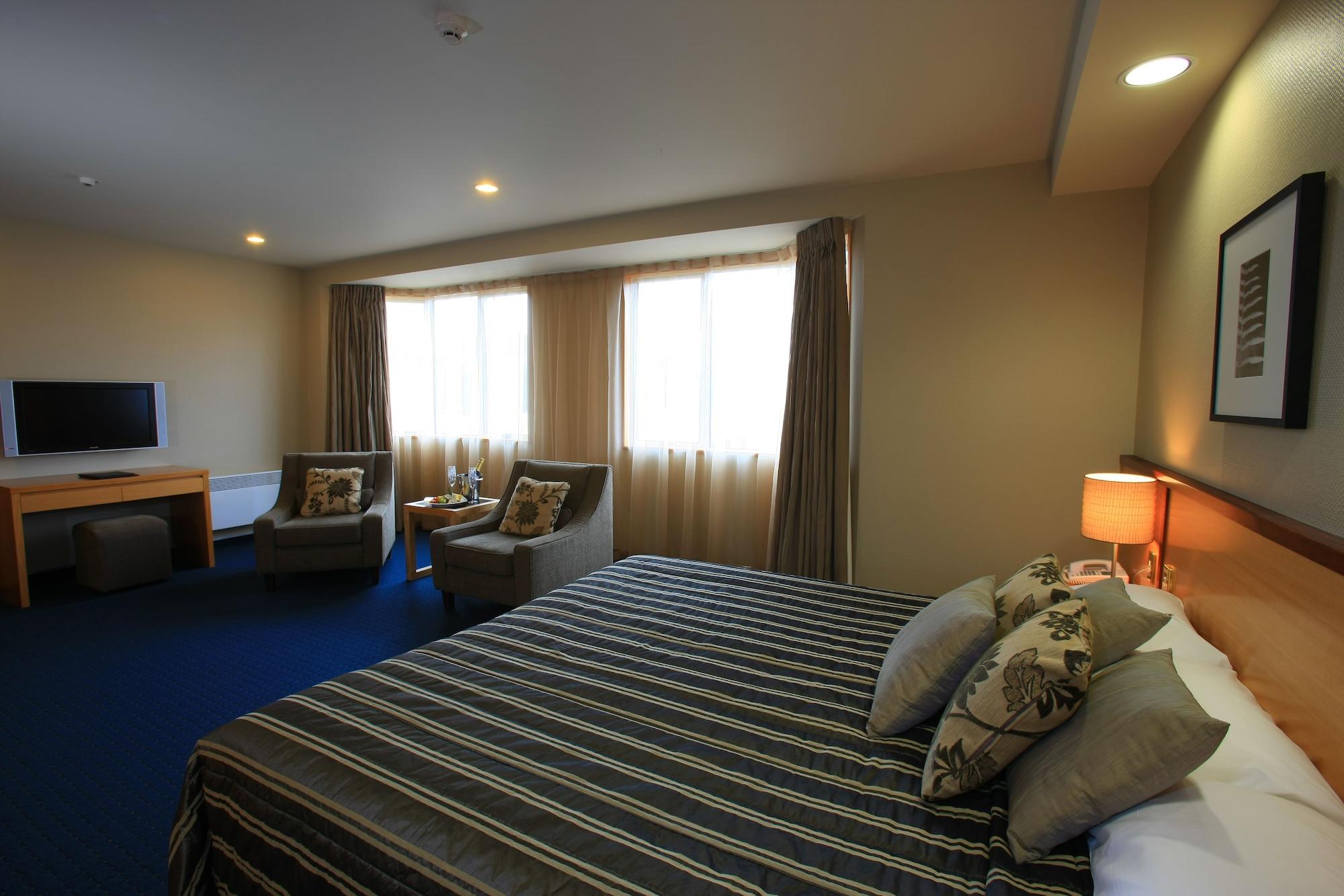 Distinction Luxmore Hotel Te Anau Zewnętrze zdjęcie