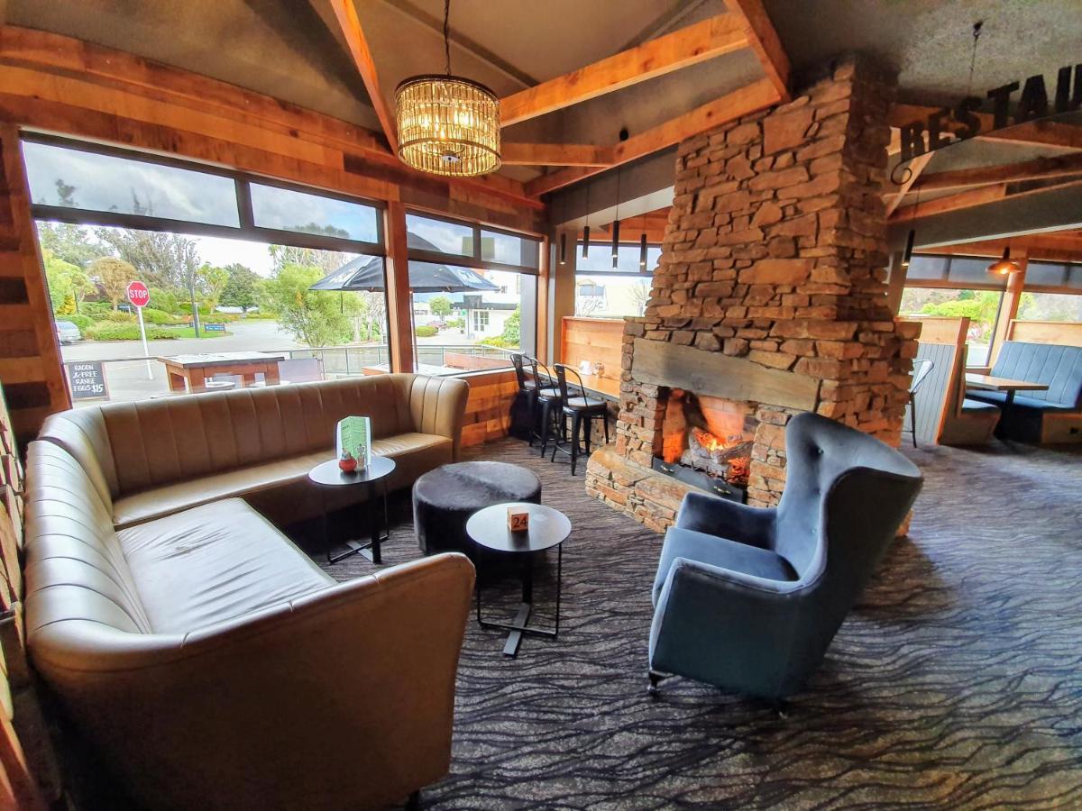 Distinction Luxmore Hotel Te Anau Zewnętrze zdjęcie