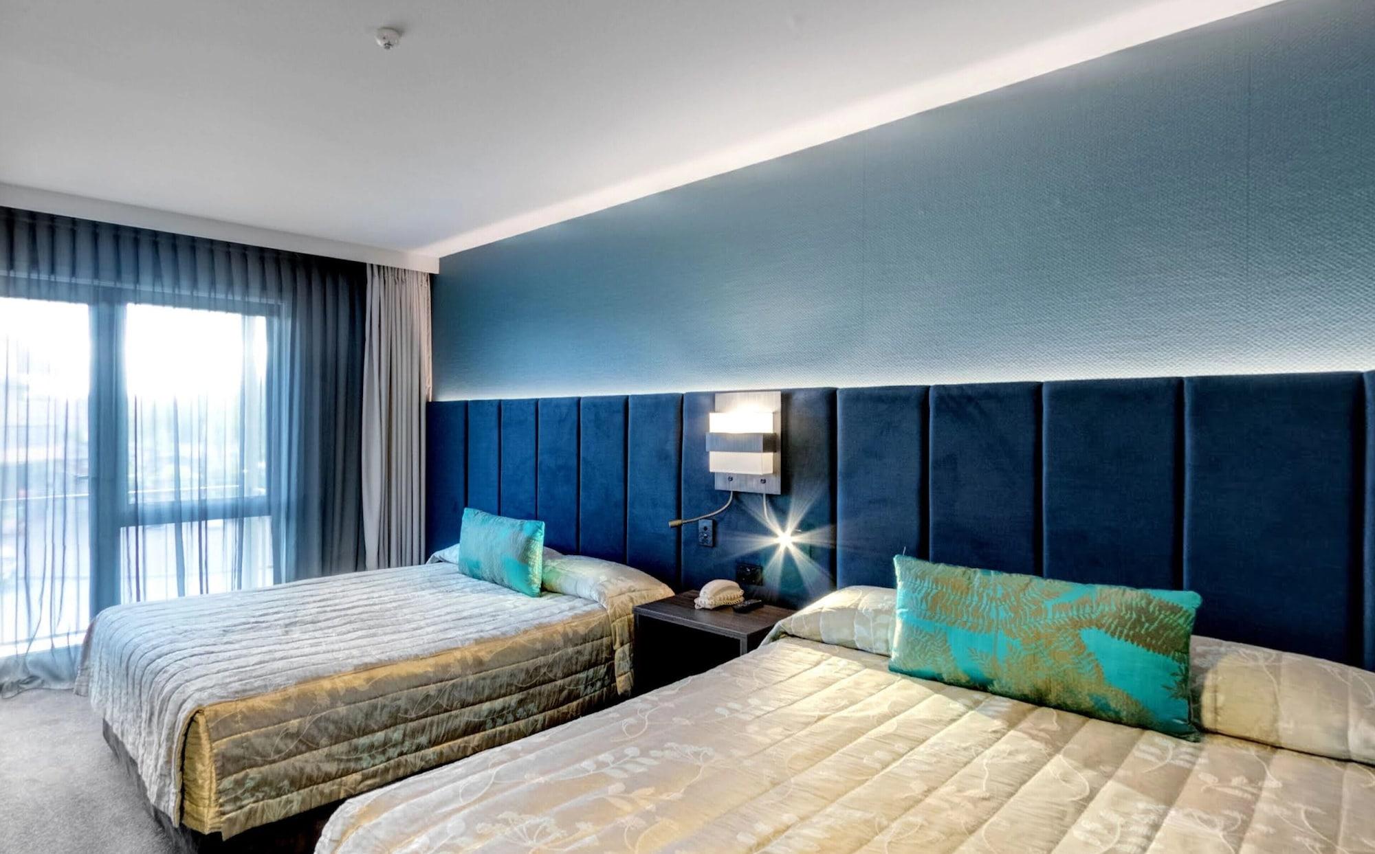 Distinction Luxmore Hotel Te Anau Zewnętrze zdjęcie